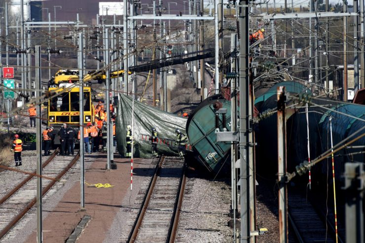 Zugunglück vom 14. Februar 2017 / Menschliches und technisches Versagen