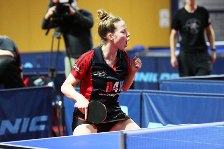 Tischtennis / Tessy Gonderinger: Teil der siegreichen „Herrenmannschaft“ des DT Roodt