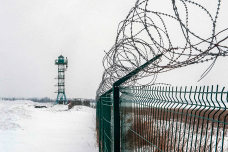 Kreml / Russische Soldaten an ukrainischer Grenze kehren teilweise in Garnisonen zurück