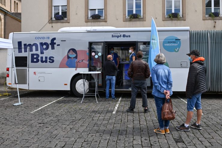 Pandemie / „Mehr Angst vor der Impfung als vor Covid“