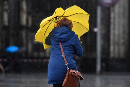 Warnstufen Gelb und Orange / Achtung, Luxemburg: Bis Donnerstagvormittag wird es stürmisch – Böen bis 110 Stundenkilometer