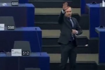 EU-Parlament / Empörung über Hitlergruß von bulgarischem Abgeordneten