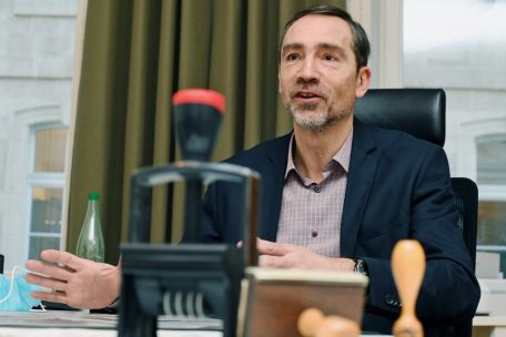 Für einen Mittwoch war in puncto Hochzeiten am 2.2.2022 im hauptstädtischen Rathaus viel los, wie der Leiter des „Etat civil“, Jules Becker, erzählt 