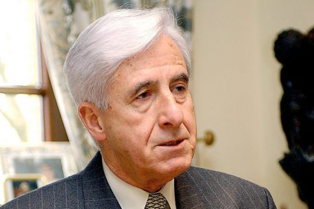 Tribut / „Einer der ganz Großen“: Reaktionen auf den Tod von Jacques F. Poos