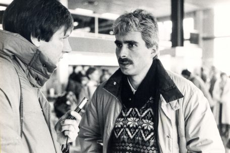 Viele Stunden und nahezu 40 Jahre lang beantwortete Heinz Thews die Fragen der Luxemburger Presse (hier im Gespräch mit dem ehemaligen Tageblatt-Mitarbeiter Charles Koster)