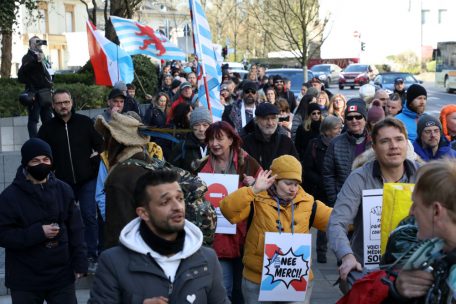 Luxemburg-Stadt / Rund 300 Menschen protestieren am Samstag gegen die Corona-Maßnahmen