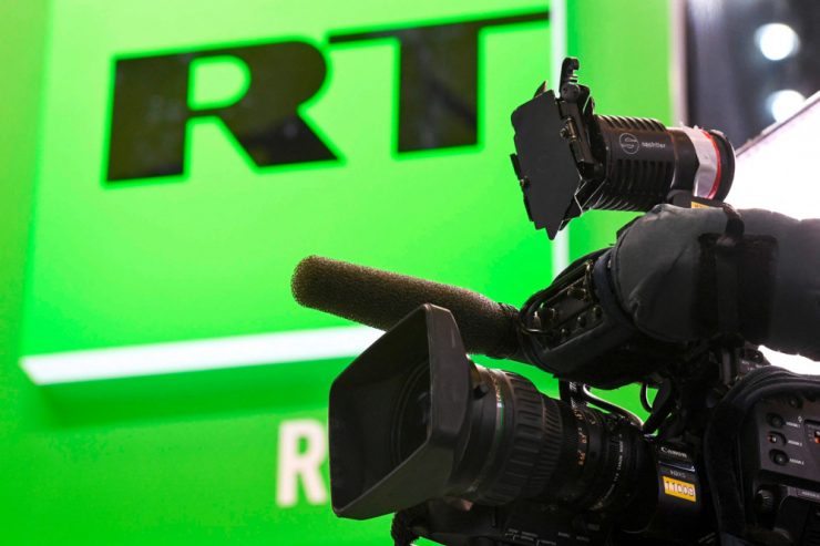 Putin-TV / Post entfernt „RT“ aus Fernsehprogramm – SES sendet vorerst weiter