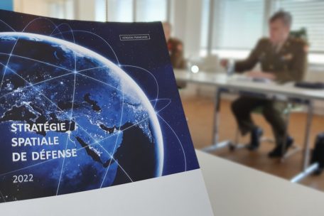 Luxemburg / François Bausch stellt neue Verteidigungsstrategie fürs Weltall vor