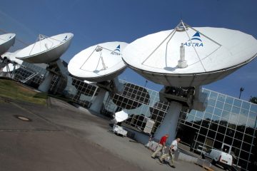 EU-Sanktionen gegen Putin-TV / „Schlag gegen Desinformations-Ökosystem“ – SES kann „RT“ vom Satelliten werfen