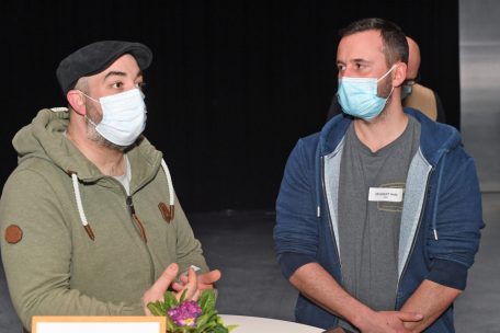 Steve Watz und Andy Devaquet unterrichten am LTPES. Sie wollen die Quote männlicher Schüler hochtreiben.