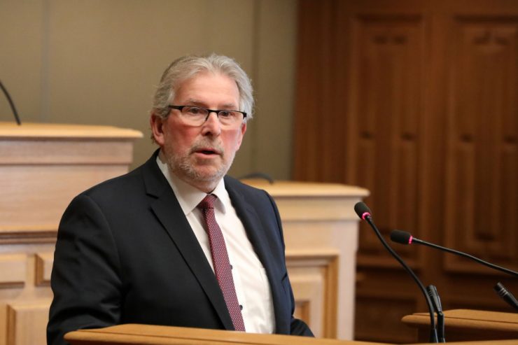 Parlamentssitzung am Freitag / Aufhebung der Corona-Maßnahmen einstimmig beschlossen