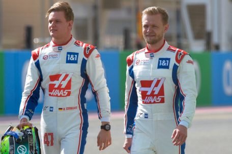 Rückkehr eines alten Bekannten: Kevin Magnussen (r.) ist der neue Teamkollege von Mick Schumacher bei Haas