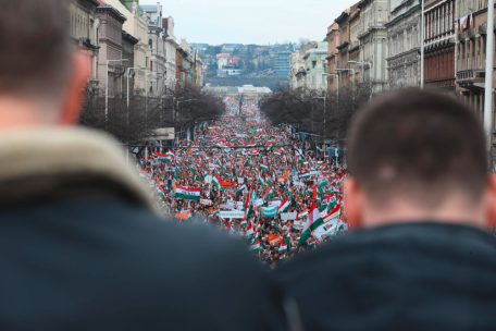 Die Pro-Orban-Demo am 15. März in Budapest stand unter dem Zeichen von „Frieden und Stabilität“