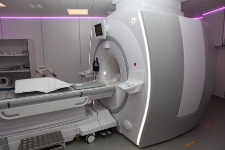 Medizinische Versorgung im Osten / „Politischer Druck“: Ministerin Lenert wehrt sich gegen Inbetriebnahme des IRM im „Centre médical Potaschbierg“  