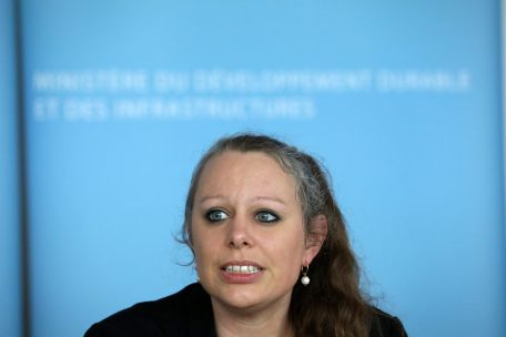 Ein Gedankenspiel / Was passiert in Zukunft, wenn Minister angeklagt werden?