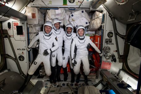 Internationale Raumstation / Deutscher Astronaut Maurer auf dem Weg zurück zur Erde