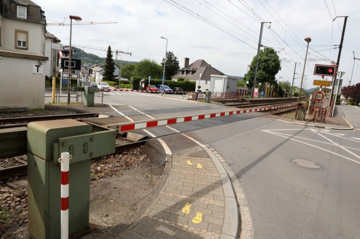 Gemeinde Steinsel / „Es gibt Perspektiven“: Bahnübergang in Heisdorf soll weg