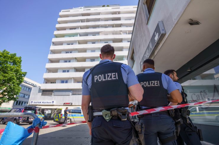 Deutschland / Zwei tote Kinder in hessischem Hanau entdeckt – Polizei geht von Verbrechen aus