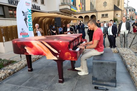 David Ianni am Donnerstag bei der Einweihung des „Schëfflenger Piano“