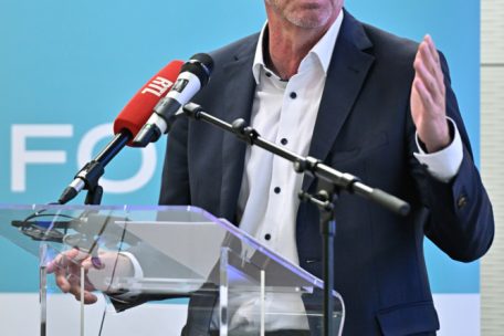 Ex-CSV-Präsident Frank Engel beim Gründungskongress von Fokus