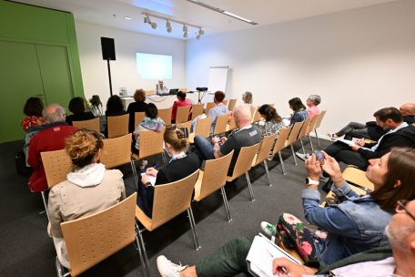 Atelier im Saal 8: Thema Corona und Hypnose