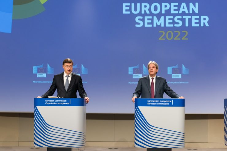 EU-Kommission / Brüssel bemängelt Luxemburger Bildungssystem – Schuldenregeln sollen in Europa weiter auf Eis liegen