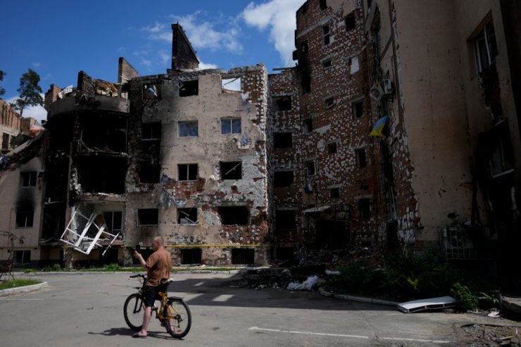 Ukraine-Krieg / Selenskyj befürchtet entvölkerten Donbass – Russische Nationalgardisten verweigern Einsatz