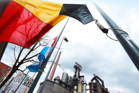 Arbeit / Luxemburg zieht hoch- und geringqualifizierte Grenzgänger an