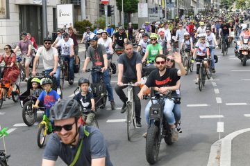 „Vëlosmanif“ in der Hauptstadt  / Klingeln für die Umverteilung: Bis zu 1.000 Teilnehmer bei Rad-Demo