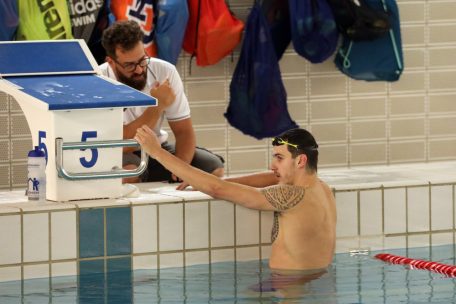 Pit Brandenburger im Gespräch mit seinem Trainer Christophe Audot