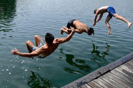 Den Sprung ins kühle Nass kann man im Großherzogtum unter anderem am Stausee im Norden des Landes wagen