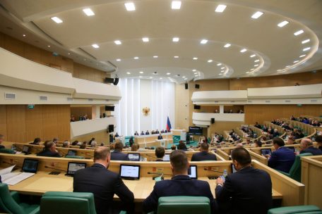 Die Föderationsversammlung der Duma stimmt am 22. Februar dem Truppeneinsatz in der Ukraine zu
