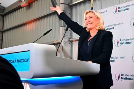 Le Rassemblement national de Marine Le Pen se réjouit de 89 sièges