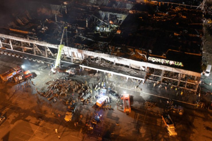 Ukraine-Krieg / Mindestens 15 Tote nach Angriff auf ukrainisches Einkaufszentrum