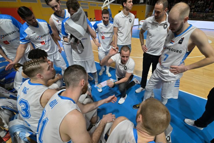 Basketball / Die FLBB-Herren wollen in Rumänien die kleine Restchance nutzen