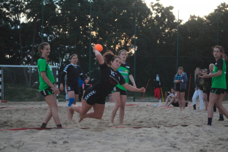 Cessingen / Sommer, Sonne, Strand, Beachhandball: Das Turnier des HC Standard ist zurück