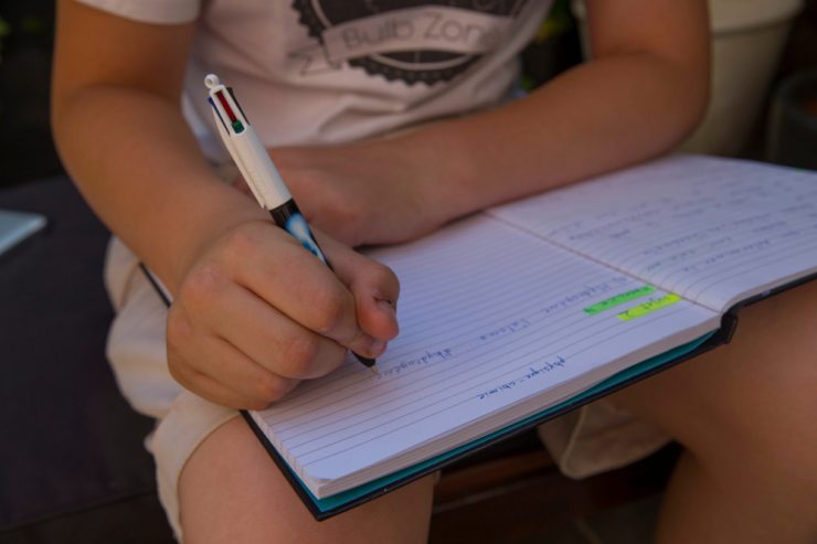 Bildung / Das „e-Bichelchen“ kommt – „Maisons relais“ stellen Rahmen für Hausaufgabenhilfe