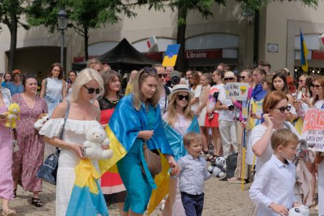 Neben vielen ukrainischen Familien waren auch etliche Luxemburger und Mitbürger anderer Nationen der Einladung gefolgt