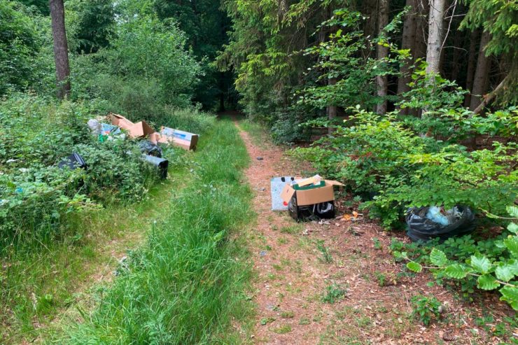 Obercolpach / Waldweg als Müllhalde – Polizei schnappt Tatverdächtigen nach einmonatigen Ermittlungen