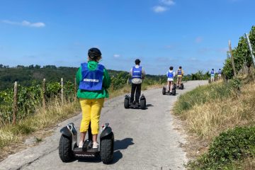 Sommervergnügen / Auf dem Segway über Stock und Stein