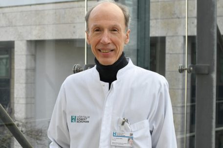 Dr. Gérard Schockmel ist Facharzt für Infektionskrankheiten in der Krankenhausgruppe „Hôpitaux Robert Schuman“ (HRS)