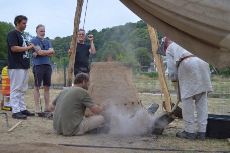 Trotz vieler Bemühungen konnte der Ofen nicht auf 1.100 Grad Celsius erhitzt werden