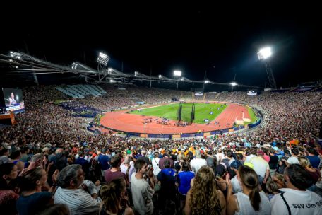 European Championships / Halbfinale im vollen Olympiastadion: Patrizia van der Weken belohnt sich für eine starke Saison