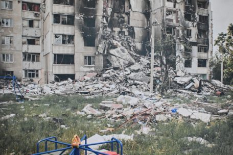 Offiziellen Angaben zufolge sind bisher 33,7 Millionen Quadratmeter Wohnraum durch Bombenangriffe zerstört worden