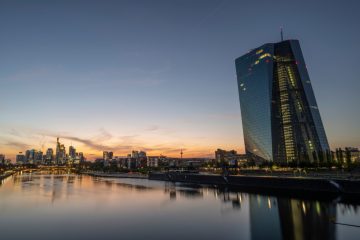 Hohe Preissteigerungen / EZB-Chefvolkswirt für weitere Zinserhöhungen 