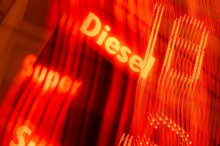 Spritpreise / Fast 11 Cent beim Super, fast 7 beim Diesel: Preissturz an den Luxemburger Tankstellen