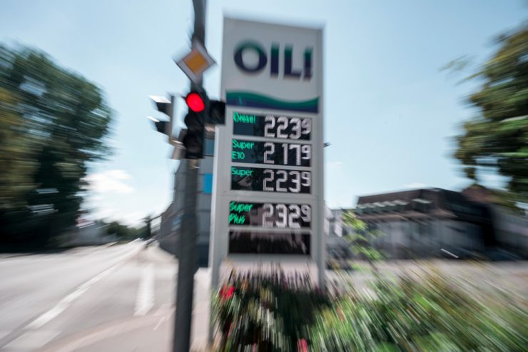 Unerwartete Kehrtwende / Ölallianz OPEC+ beschließt leichte Drosselung der Produktion