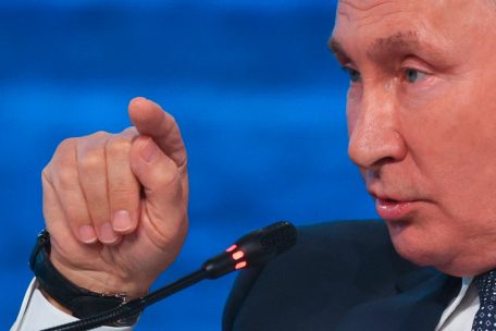 „Schädliches wird abgestoßen“ / In Wladiwostok erklärt Putin einmal mehr seine Sicht der Welt – das Ziel bleibt die Vernichtung der Ukraine