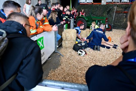 Die Notfallretter mussten sich nicht nur bei simulierten Verkehrsunfällen beweisen, sondern auch bei Arbeits- oder Haushaltsunfällen