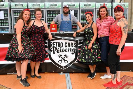 Rock around the Clock / Rockabilly-Anhänger in Petingen berichten über ihre Faszination für die Fifties